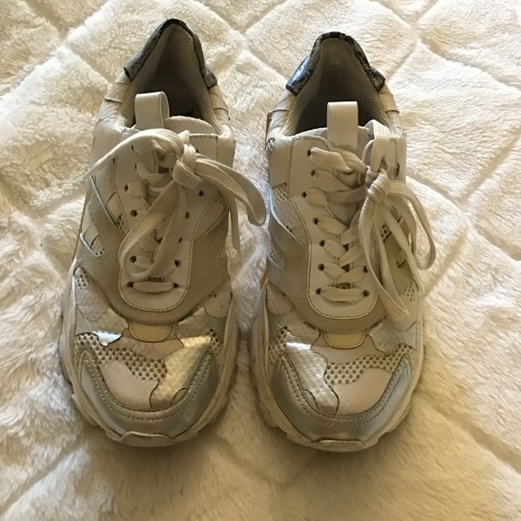 Valentino Garavani White and Silver Sneakers Modern Elegance - Picture 2 of 7